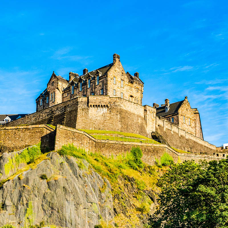 Medieval Towns of England & Scotland Painting Workshop with Amanda Hyatt